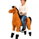 Rijpaard Storm (kleur: lichtbruin) – maat M/L voor kinderen van 5-9 jaar en groter >110 cm | draagvermogen 80 kg